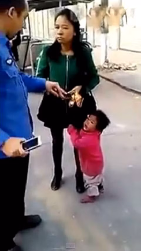 Phan no me quang quat, keo le con giua duong-Hinh-4