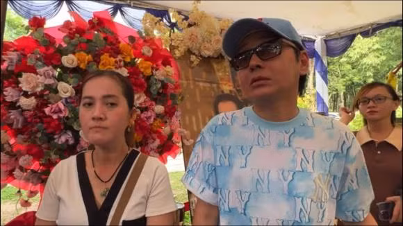 Ly do Hong Loan va Hong Phuong khong co tieng noi chung-Hinh-6