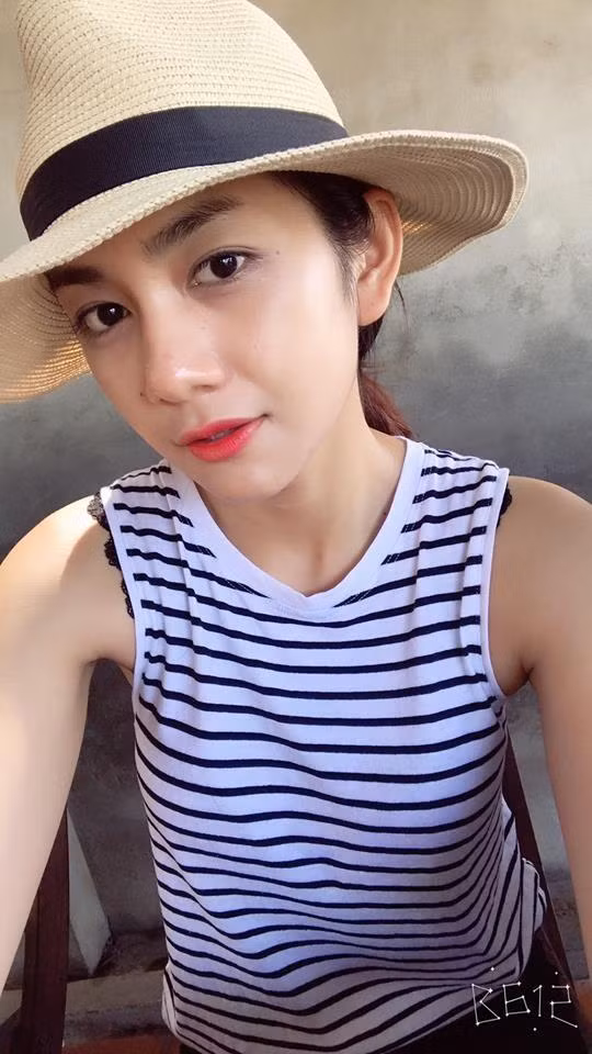 Minh Hang co co em dau xinh dep khong kem-Hinh-3