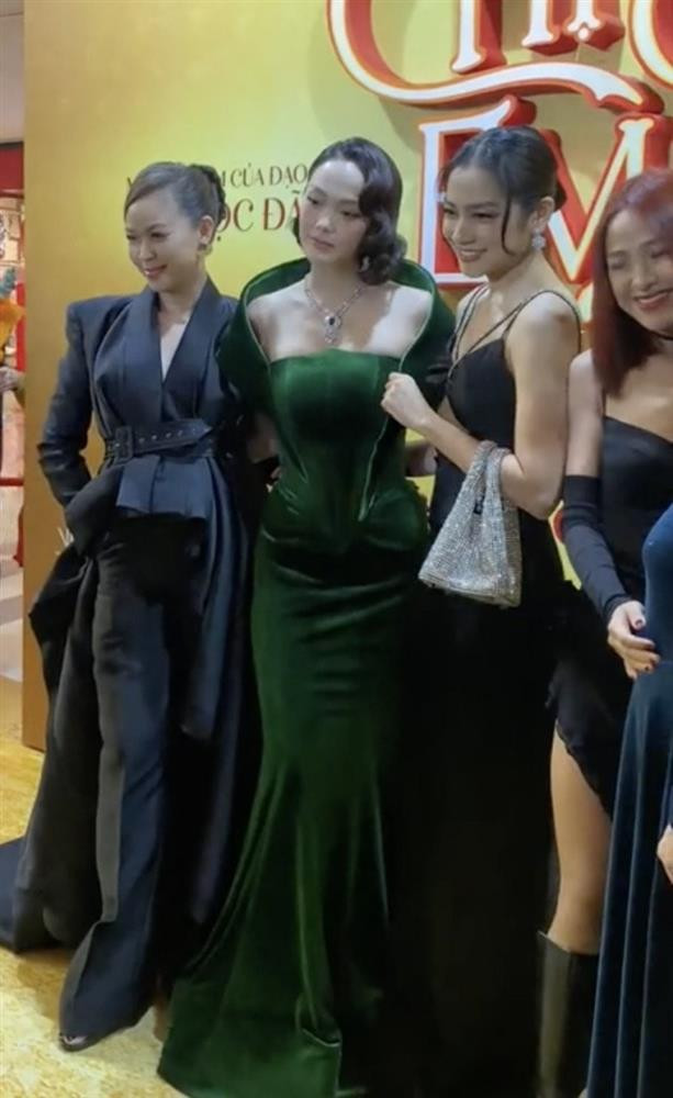 Minh Hang co co em dau xinh dep khong kem-Hinh-9