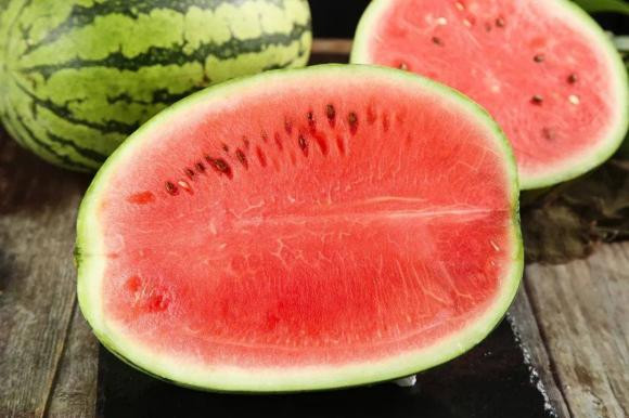 Dua hau cat mieng bao quan duoc bao lau?-Hinh-2