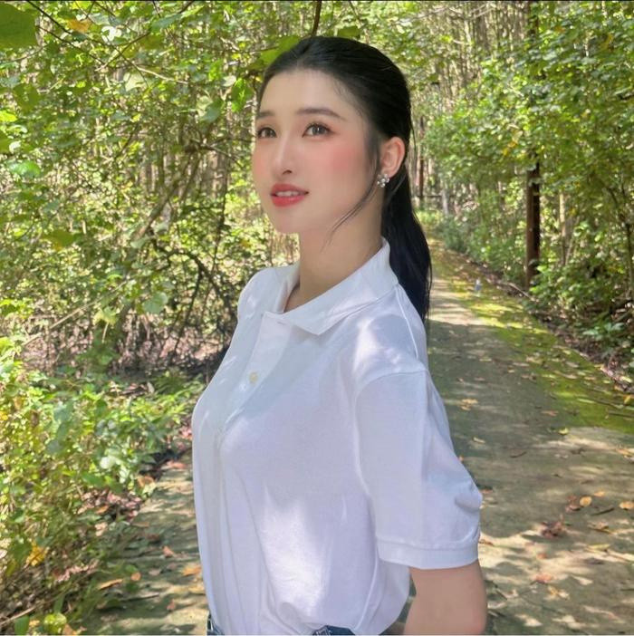 Visual trong trẻo của Á hậu Phương Nhi - Hình 5 Visual trong treo cua A hau Phuong Nhi-Hinh-5