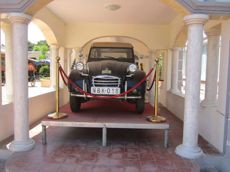 Chiếc xe “mui rùa” cùng thời với Công tử Bạc Liêu.