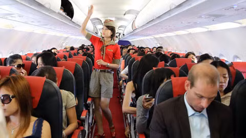 Đi công tác nước ngoài gây lãng phí.