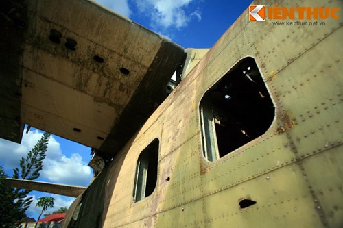 Trước đó, chiếc máy bay này đã thực hiện nhiều phi vụ rải chất độc da cam ở miền Nam Việt Nam.