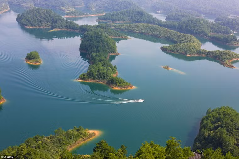 Hồ Thiên Đảo thuộc tỉnh Chiết Giang, Trung Quốc là nơi ẩn giấu một bí mật bất ngờ của lịch sử đất nước này.