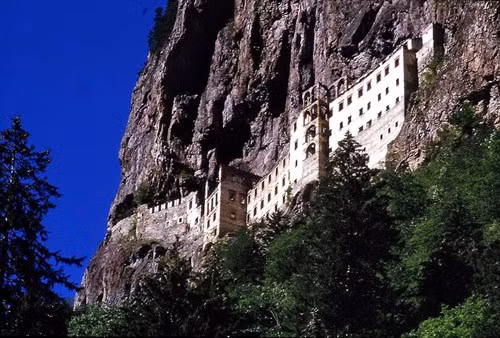 Kể từ đó, tu viện đã bị bỏ hoang trong nhiều thập niên.