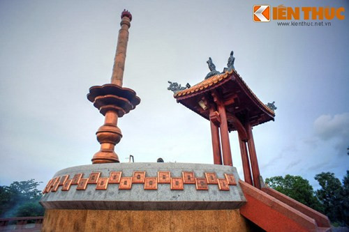 Ngày nay, thành cổ Quảng Trị được người dân trong vùng xem là một vùng đất thiêng liêng, vì bất cứ tấc đất nào nơi đây cũng có máu xương của các chiến sĩ ngã xuống vì độc lập, tự do của dân tộc.