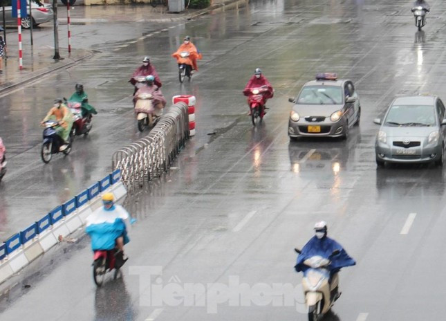 Thay gi sau 2 ngay tach dong o to, xe may tren duong Nguyen Trai-Hinh-6