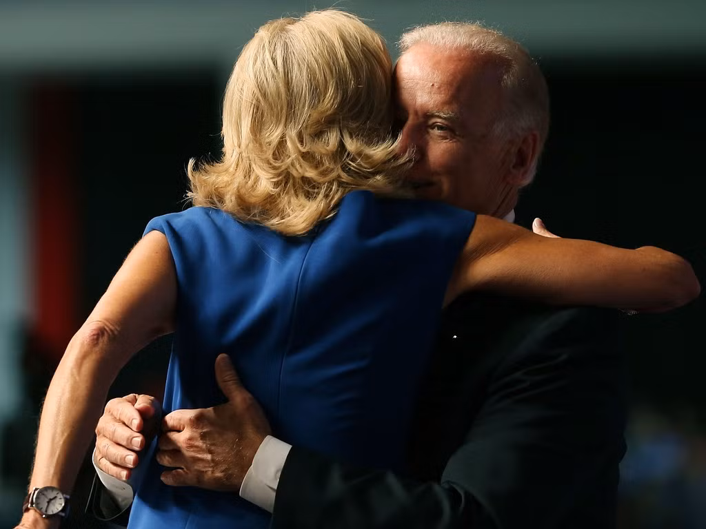 Cùng năm 2007, bà Jill Biden lấy bằng tiến sĩ giáo dục tại Đại học Delaware. Trong lễ tốt nghiệp, ông Joe Biden là người trao cho vợ bằng tiến sĩ.