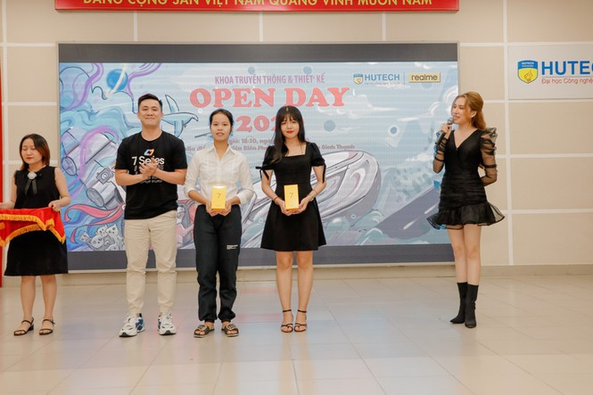 Hàng nghìn người trẻ thích thú thông điệp “dám thể hiện, là chính mình” - Hình 4 Hang nghin nguoi tre thich thu thong diep “dam the hien, la chinh minh”-Hinh-4