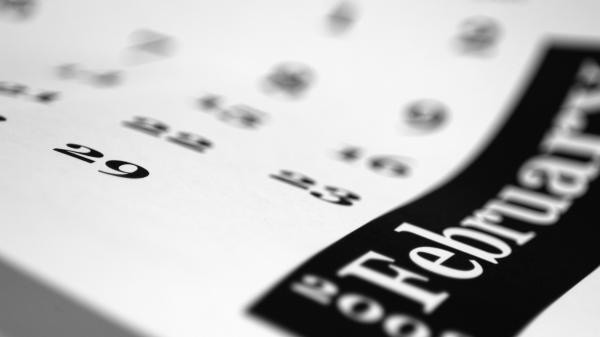  6. Hẹn hò: Chuyện hẹn hò được liệt vào danh sách “những việc không nên làm vào thứ 6 ngày 13”. Bởi quan niệm rằng hẹn hò vào ngày này sẽ khiến chuyện tình cảm giữa hai người không có kết quả lâu dài. Thậm chí, trước đây, một số vùng ở các nước phương Tây còn có tục lệ phá đám những đôi đi chung với nhau vào ngày này. Ảnh: Timeanddate.