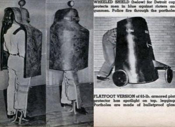 Thiết bị chắn đạn có bánh giúp người sử dụng linh hoạt hơn khi trên mặt trận. Ảnh: War History Online