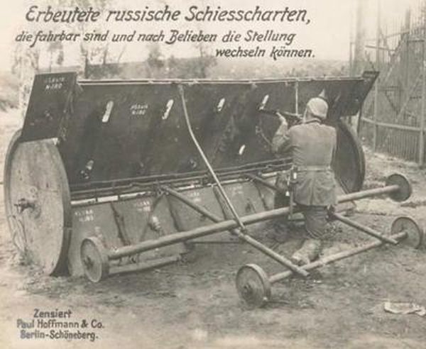 Với lá chắn di động này, diện tích bảo vệ binh lính rộng hơn. Ảnh: War History Online