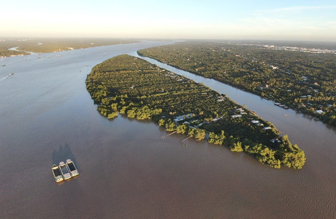 Theo một số nguồn tư liệu, cồn Quy còn có tên gọi khác là cồn Cát. Cồn Quy hiện thuộc địa phận 2 xã Quới Sơn và Tân Thạch của huyện Châu Thành, tỉnh Bến Tre. Ảnh: Thamhiemmekong.