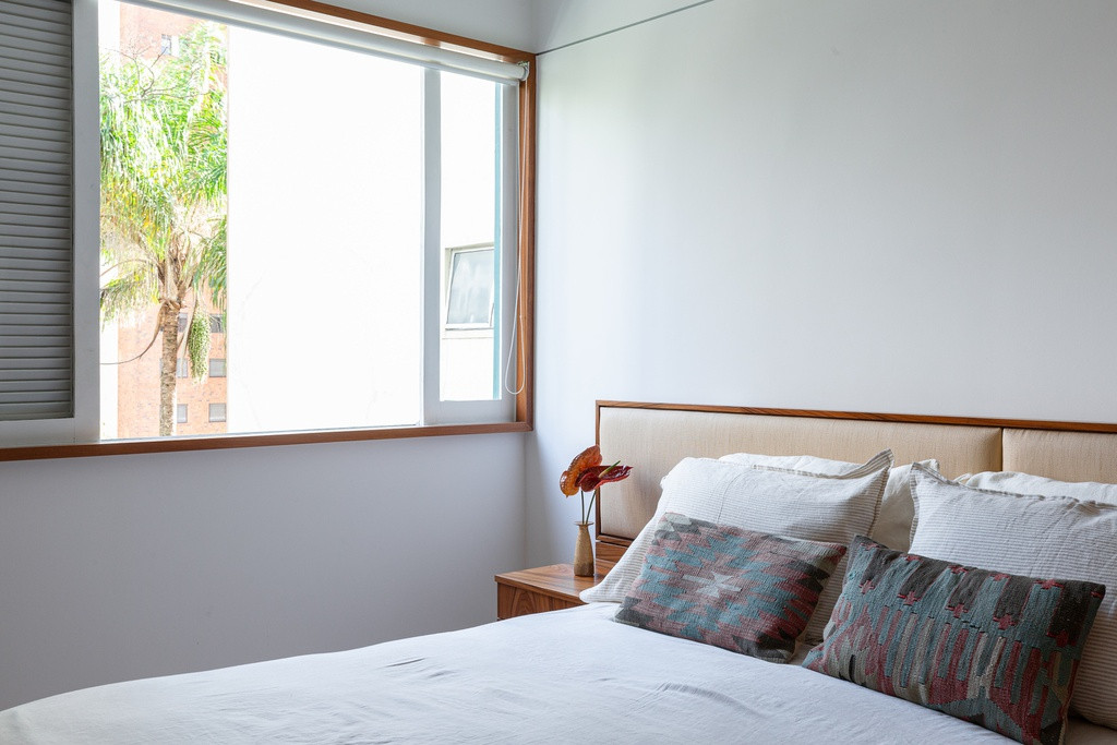 Các chất liệu nội thất được lựa chọn nhằm khiến các phòng trở nên hài hòa với không gian xung quanh của căn hộ.