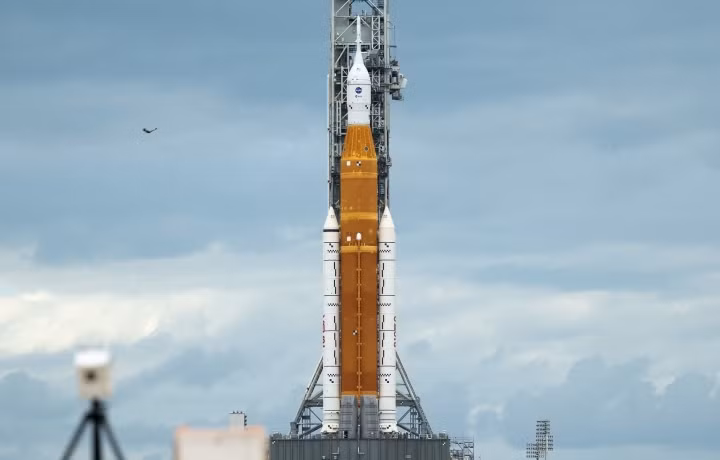 NASA phong thanh cong ten lua cho su menh Mat Trang Artemis 1