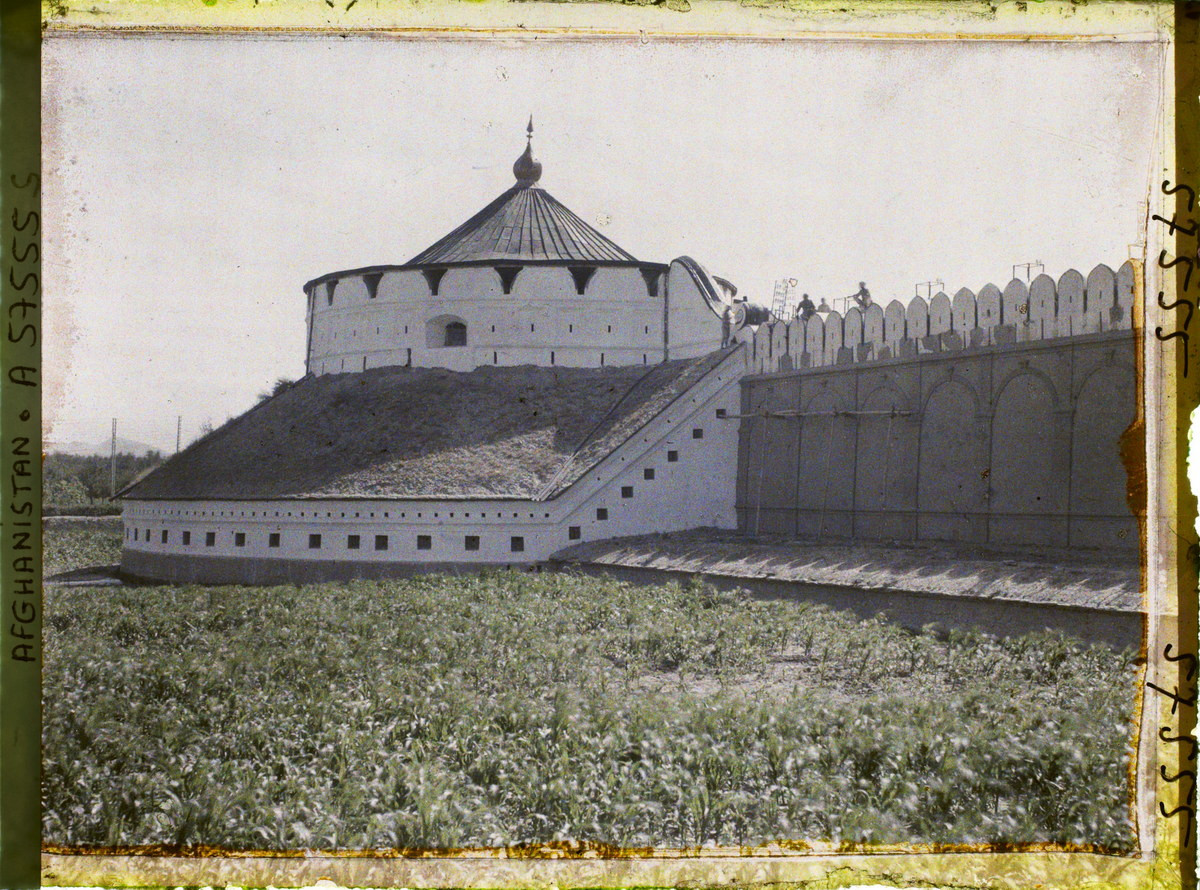 Tháp góc của thành Arg.