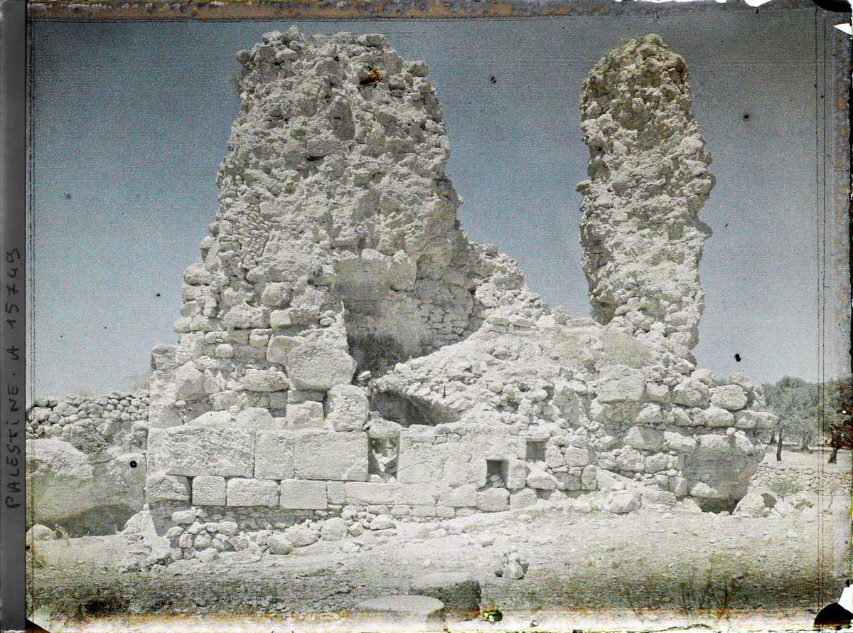 Tàn tích của công trình được cho là ngôi nhà của Simon Cùi (một nhân vật được nhắc đến trong Kinh Thánh) ở làng Bethany.