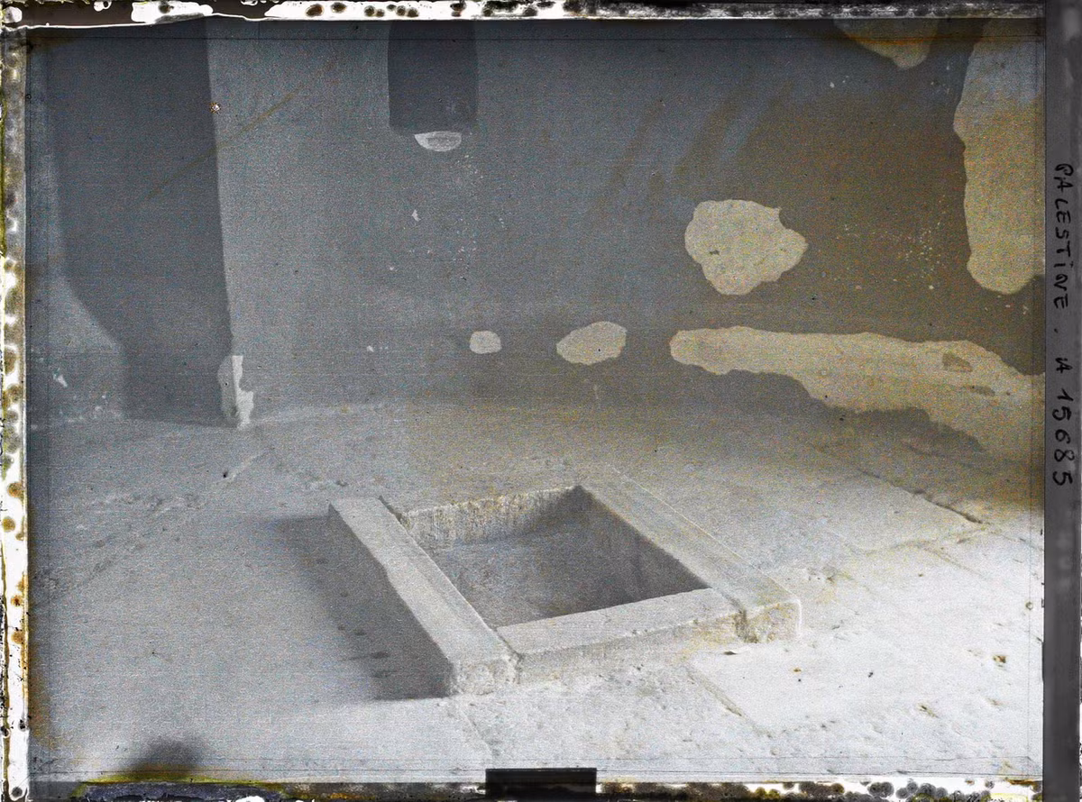 Chi tiết nội thất của mhà nguyện Chúa lên trời, một nơi linh thiêng trên Núi Ô-liu, được tin là nơi chúa Jesus đã tập họp các tông đồ trước khi Chúa lên trời 40 ngày sau khi sống lại.