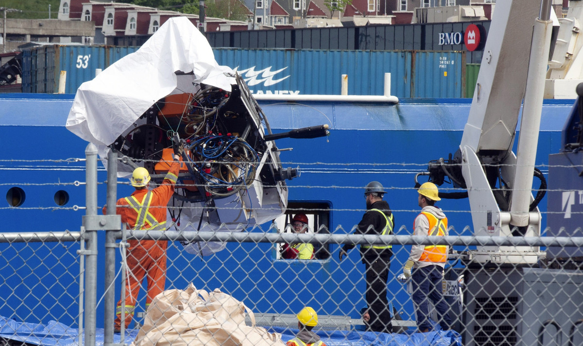 Tìm thấy thi thể người trong đống đổ nát của tàu lặn thám hiểm Titanic Tim thay thi the nguoi trong dong do nat cua tau lan tham hiem Titanic