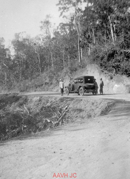 Trên đèo Kon Klor, đường 188.