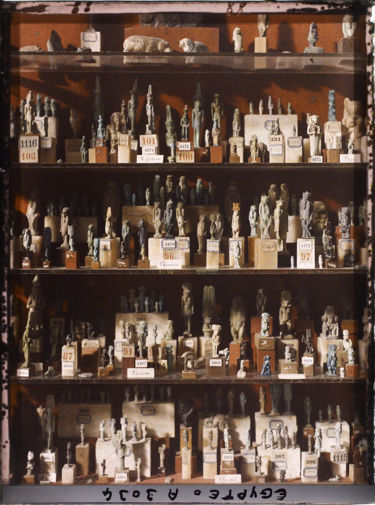 Các loại tượng dùng trong nghi lễ tôn giáo.