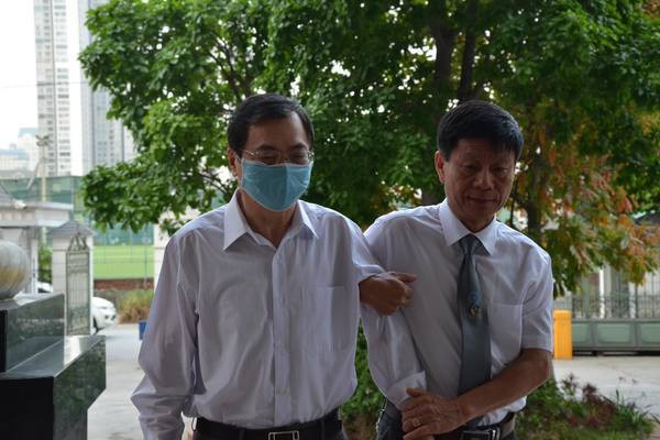 Cuoc hop cuoi cung thay doi so phan cuu Bo truong Vu Huy Hoang?