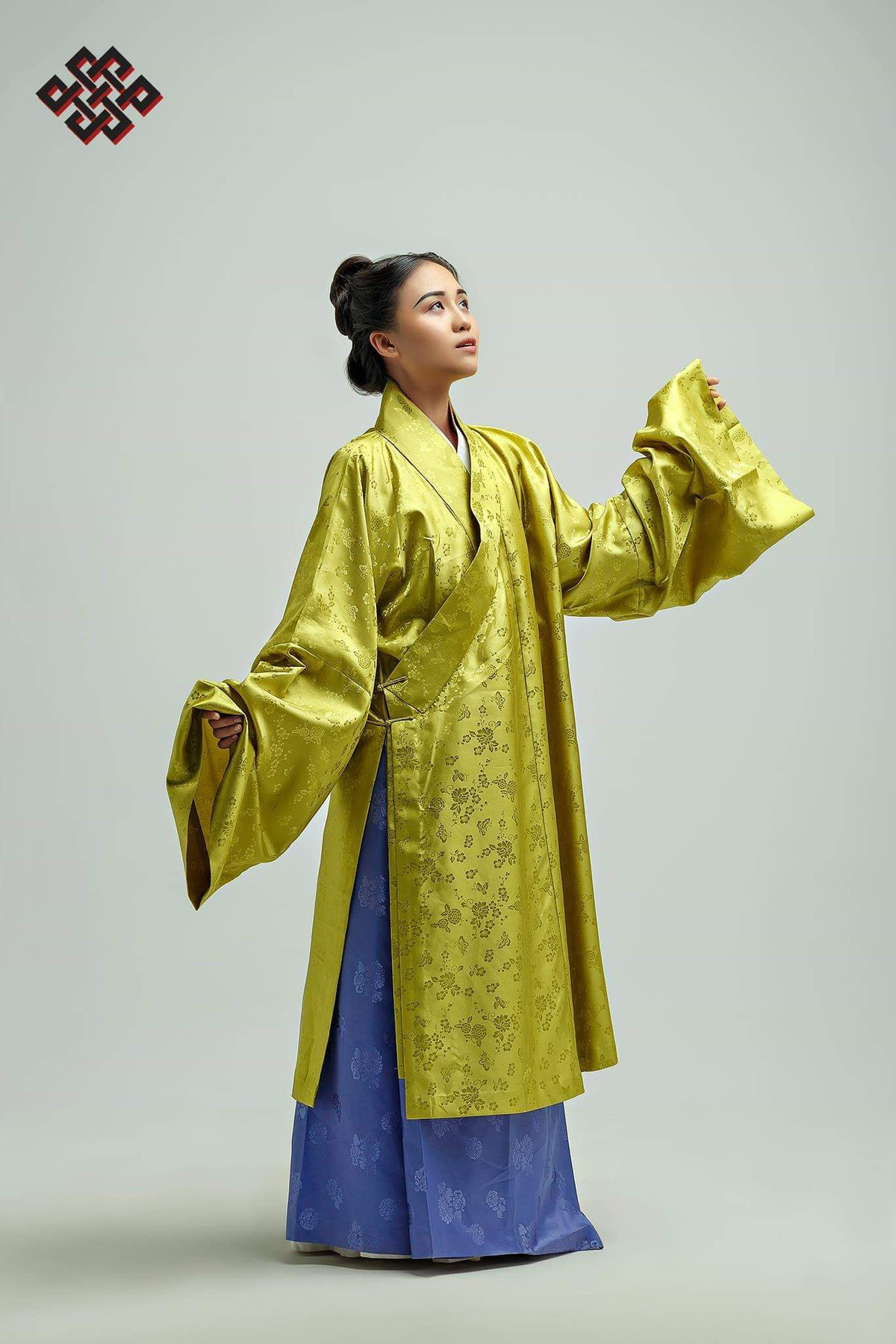 No ty nao thanh sung phi duoc “Quy Vuong” yeu chieu?-Hinh-3