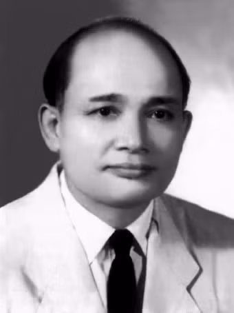 Nhà cách mạng Lê Văn Hiến, Chủ tịch Ủy ban Nhân dân Cách mạng lâm thời thành phố Đà Nẵng trong Cách mạng tháng Tám giữ trọng trách Bộ trưởng Bộ Lao động.