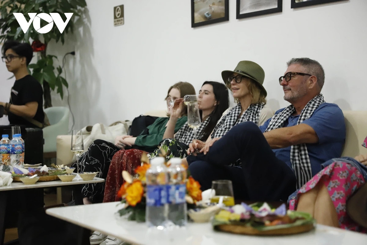 Tàu du lịch sang như khách sạn 5 sao đầu tiên ở Việt Nam - Hình 16 Tau du lich sang nhu khach san 5 sao dau tien o Viet Nam-Hinh-16