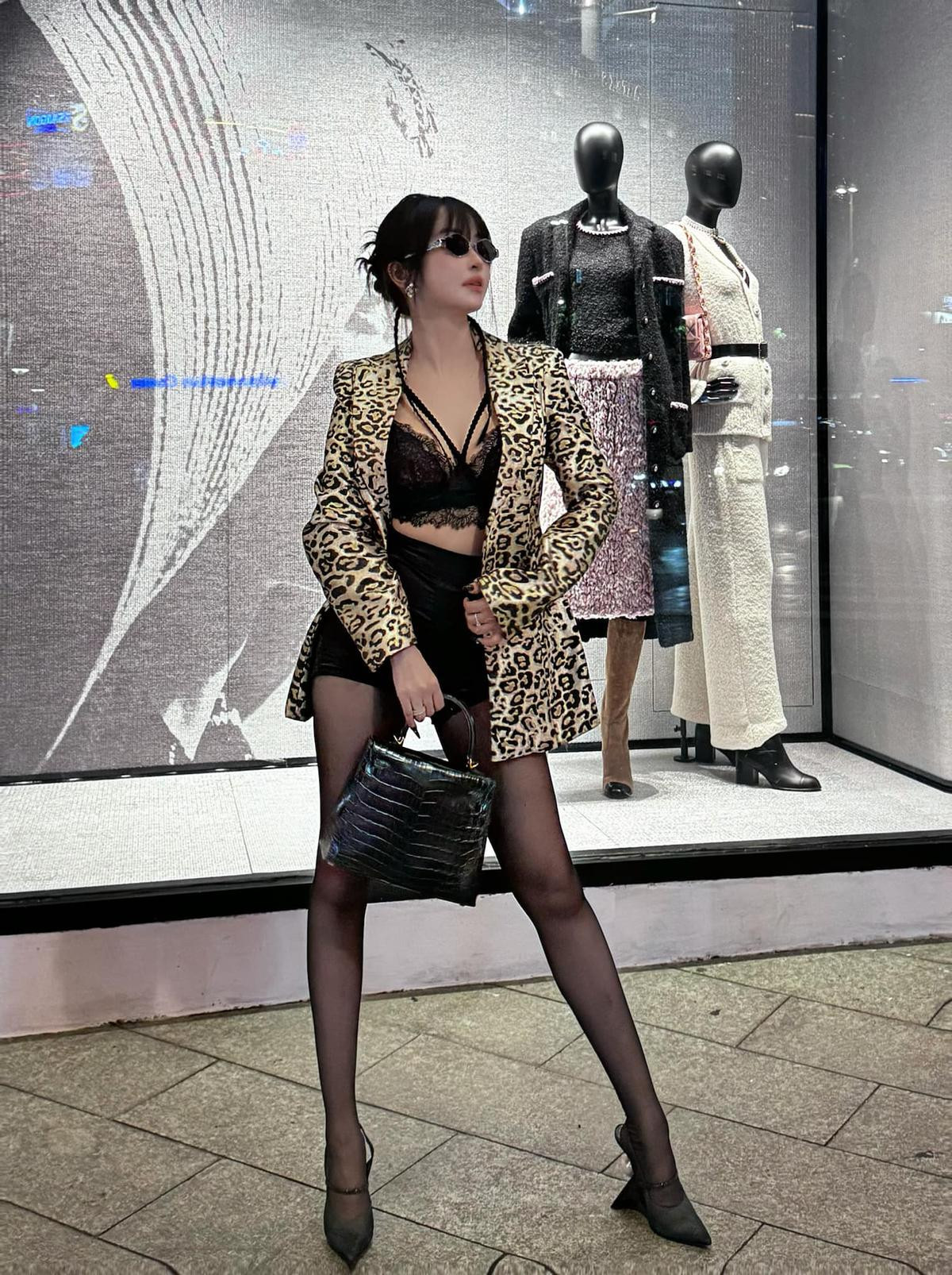 Vo Minh Nhua mac do xuyen thau gay sot-Hinh-5