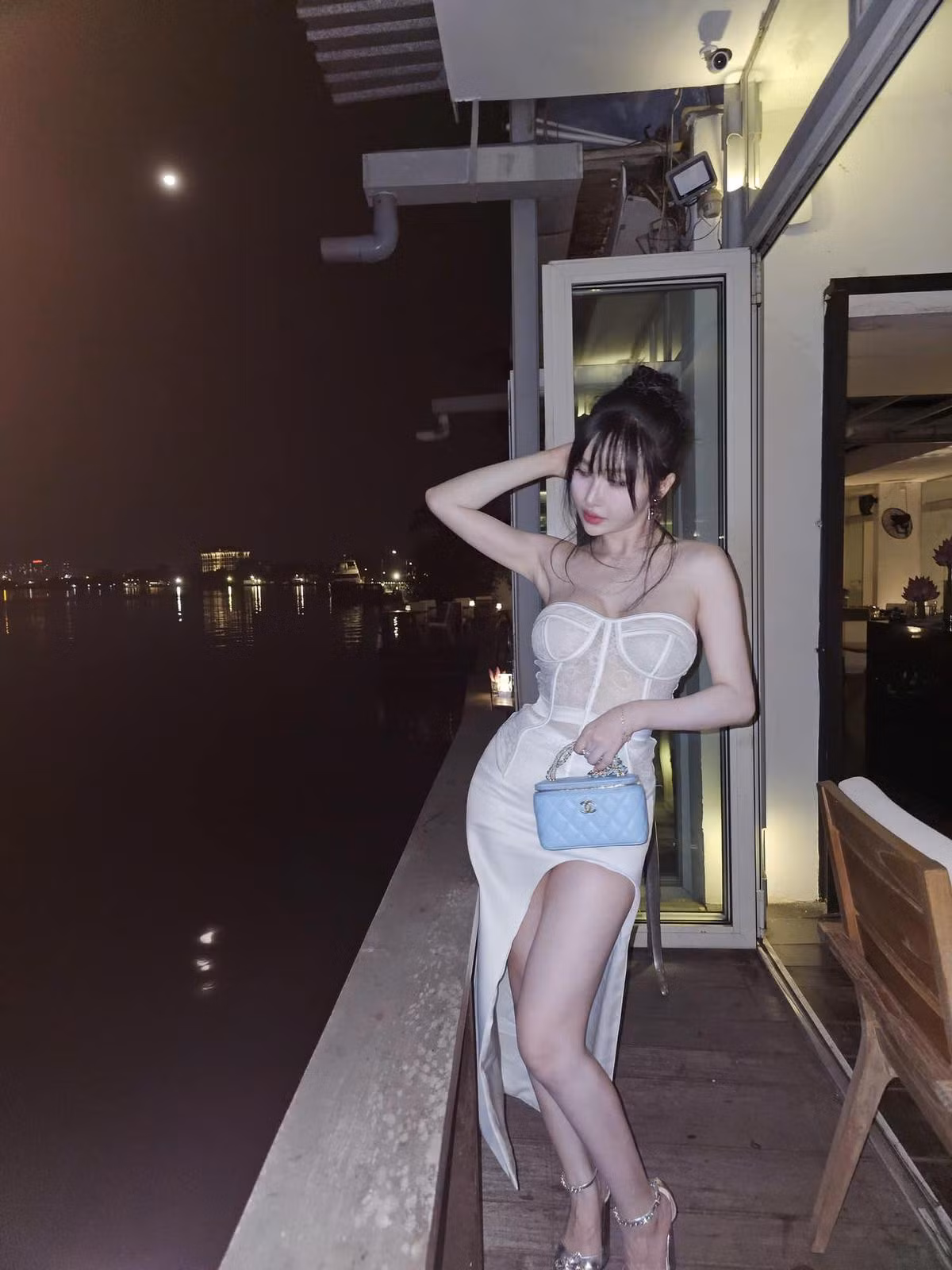 Vo Minh Nhua mac do xuyen thau gay sot-Hinh-4