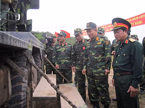 Pháo tự hành 105mm do Việt Nam tự thiết kế chế tạo.