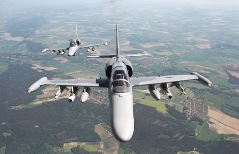 Tiêm kích hạng nhẹ L-159 trang bị vũ khí Mỹ, phương Tây.