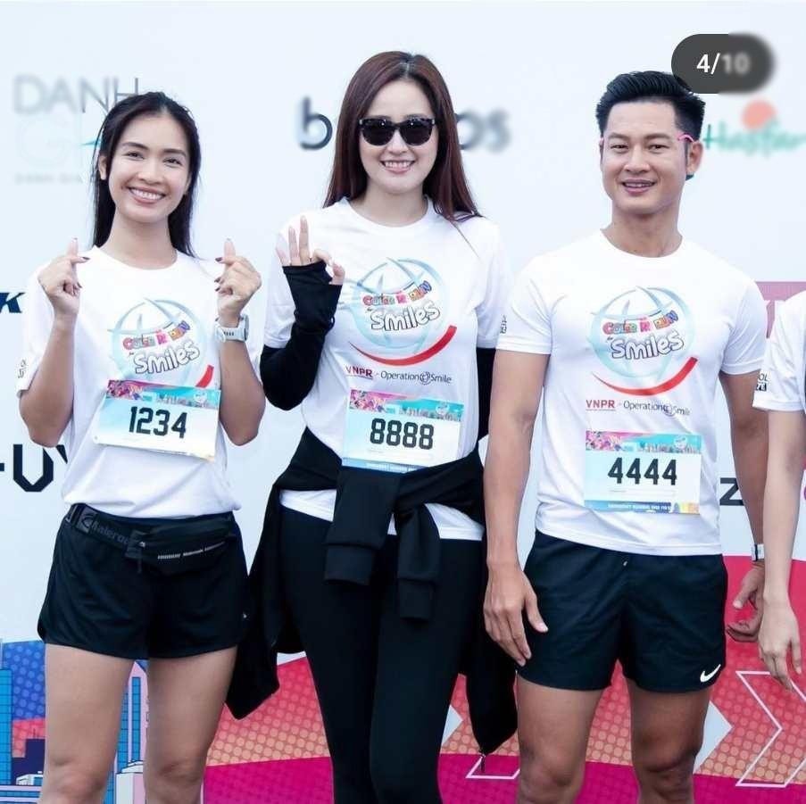 Mai Phương Thúy diện đồ tập nóng bỏng khi chơi thể thao Mai Phuong Thuy dien do tap nong bong khi choi the thao