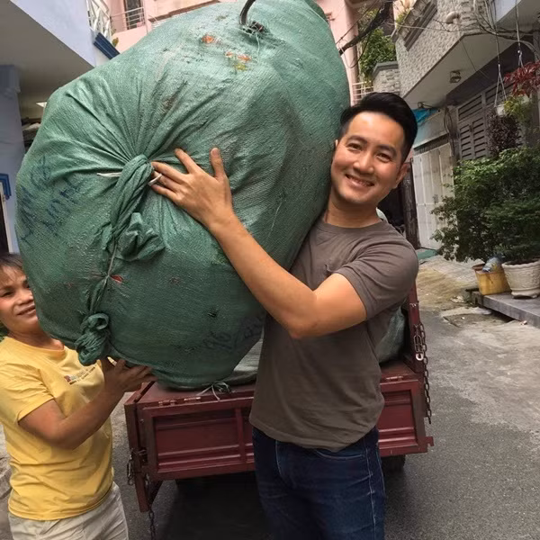 Nguyen Phi Hung: 44 tuoi chua vo, so huu nha vuon 3000 m2-Hinh-10