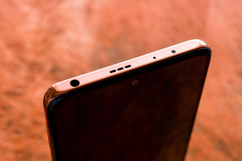  Dắt cắm tròn tiện lợi.