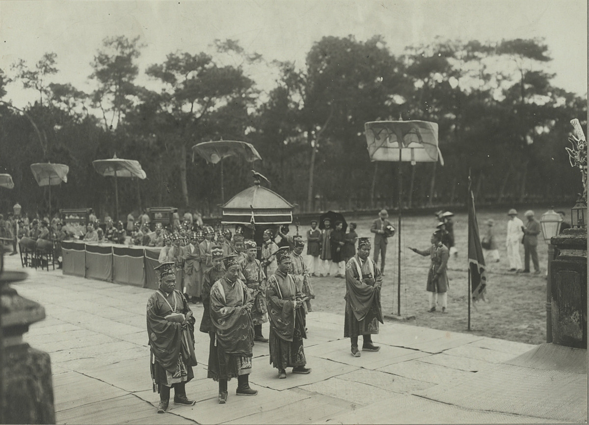 Kể từ đó cho đến năm 1885, lễ tế Giao luôn được tổ chức đều đặn vào mỗi mùa xuân. Đây được xem là một trong những dịp lễ quan trọng nhất trong các nghi lễ cung đình, và được xếp vào hàng Đại tự dưới triều Nguyễn. Sau thất bại của cuộc tấn công Kinh thành Huế do Tôn Thất Thuyết lãnh đạo vào năm 1885, lễ tế Giao đã bị gián đoạn trong suốt 7 năm. Đến năm 1891, dưới thời vua Thành Thái, lễ tế Giao mới được tiếp tục cử hành nhưng theo thể thức ba năm một lần vào các năm tý, mão, ngọ, dậu.