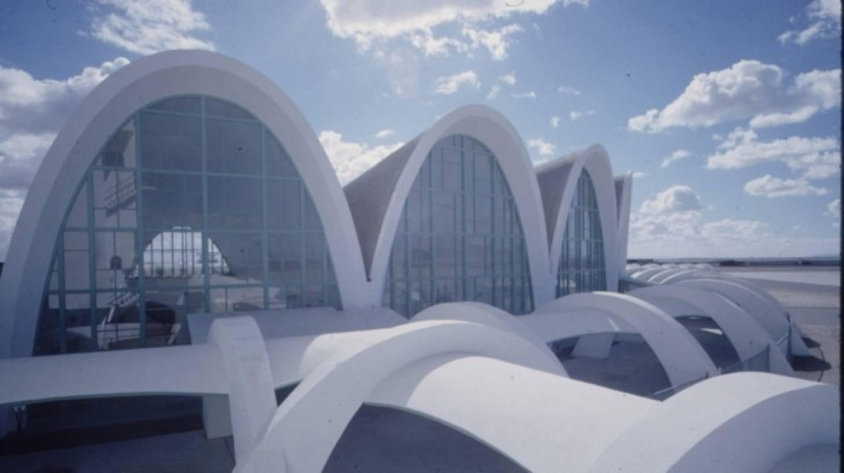 Sân bay Kandahar hiện đại được xây dựng vào năm 1960.