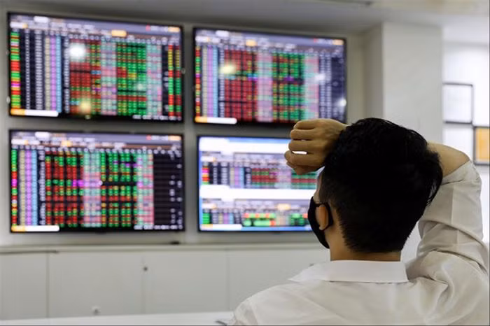 Chung khoan lao doc: Bai hoc cho nhung 'tay mo'?