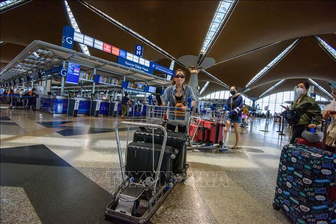 COVID-19 toi 6h sang 2/4: Han Quoc noi gian cach xa hoi-Hinh-5