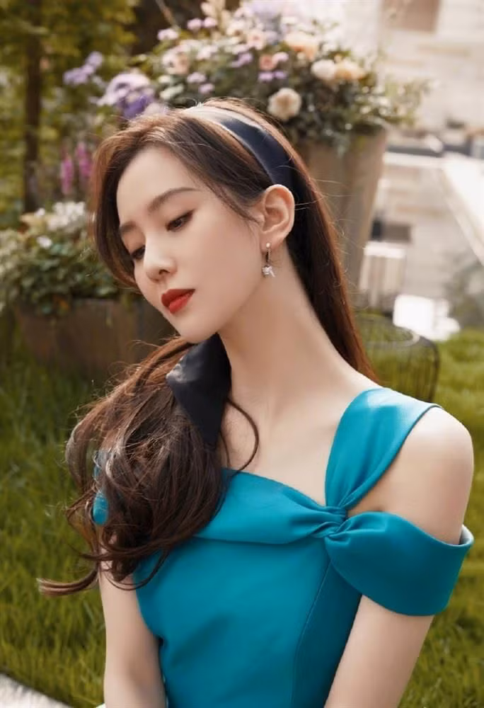 Nhung my nhan Hoa Ngu so huu chiec 