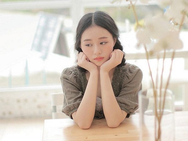 Che toi nau man, chong hat do mam com roi goi nha ngoai ke toi