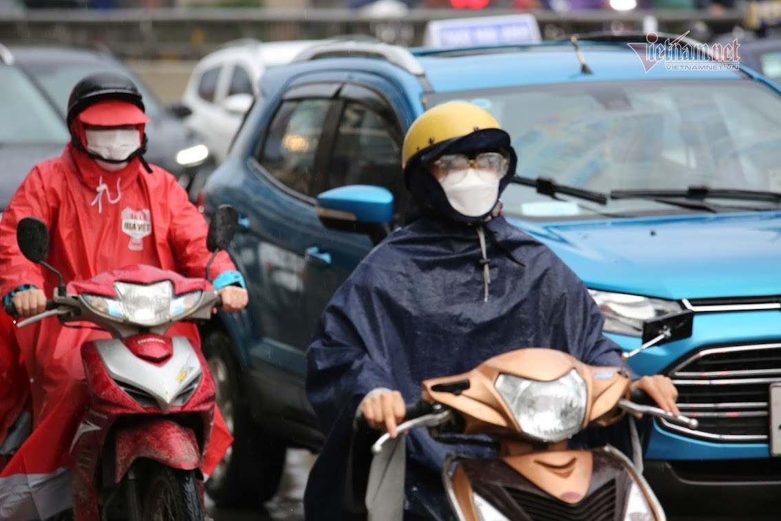 Du bao thoi tiet ngay 2/4: Nhiet do giam manh, ret run cam cap