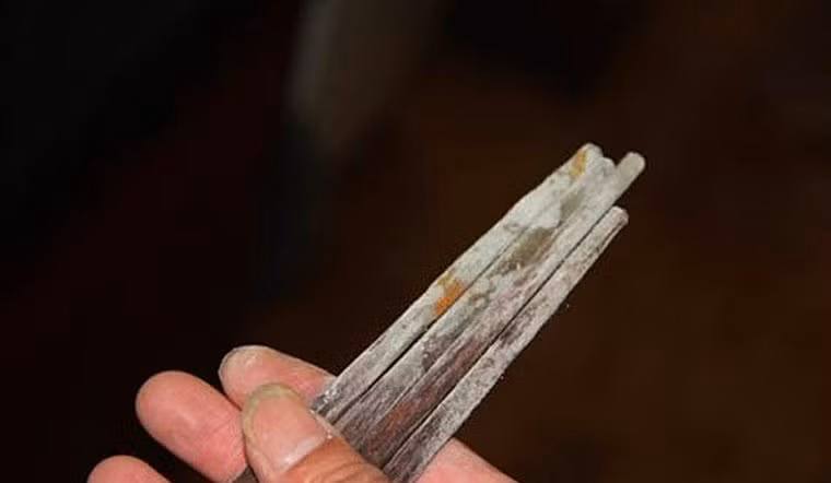 Hai vo chong ung thu gan, thu pham trong bua com hang ngay-Hinh-2