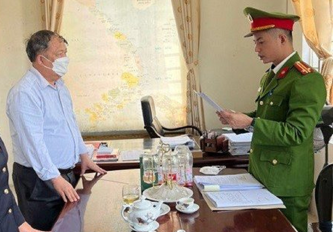 Tháng 01/2022, khởi tố ông Hà Duyên Lục, Phó trưởng Ban Tổ chức Huyện ủy Yên Định (nguyên Trưởng phòng Tài nguyên và Môi trường huyện Yên Định) cũng với tội danh này.