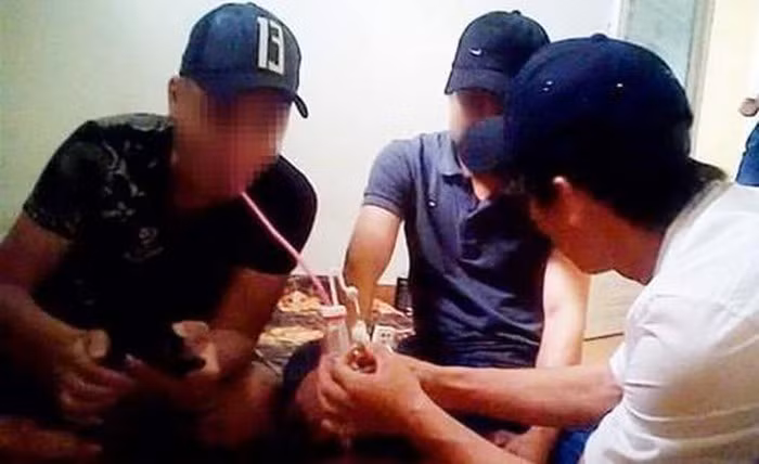 Tuoc quan tich mot canh sat giao thong do lien quan den ma tuy