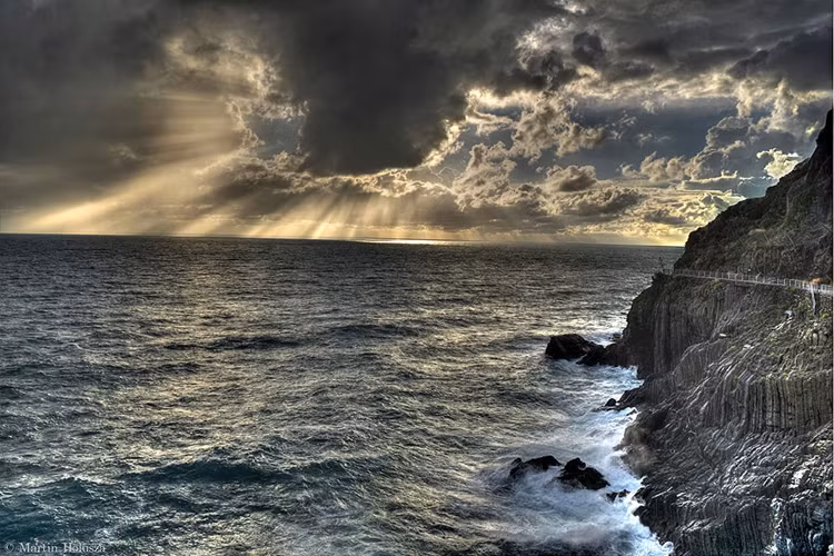 Phong cảnh bờ biển Riomaggiore, Italy.