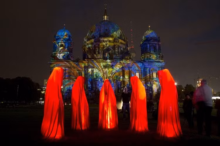 Nhà thờ lớn Berlin thay đổi diện mạo trong Lễ hội ánh sáng Berlin 2013, diễn ra từ ngày 9 đến ngày 20/10.
